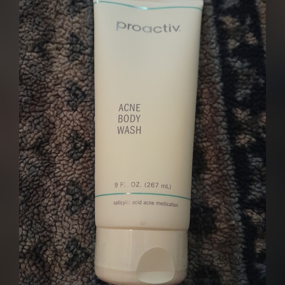 Proactiv Acne Body Wash 9 oz - Picture 1 of 3
